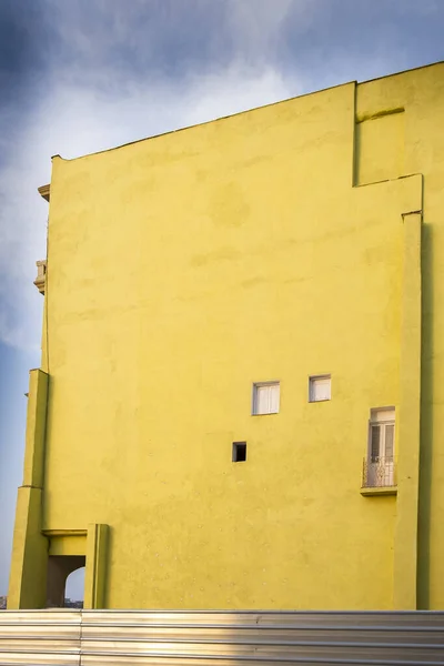 Bâtiment Aux Murs Jaunes Extérieur Moderne — Photo