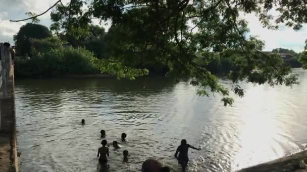 Kuala Terengganu Malaisie Janvier 2021 Enfant Qui Passe Ses Loisirs — Video