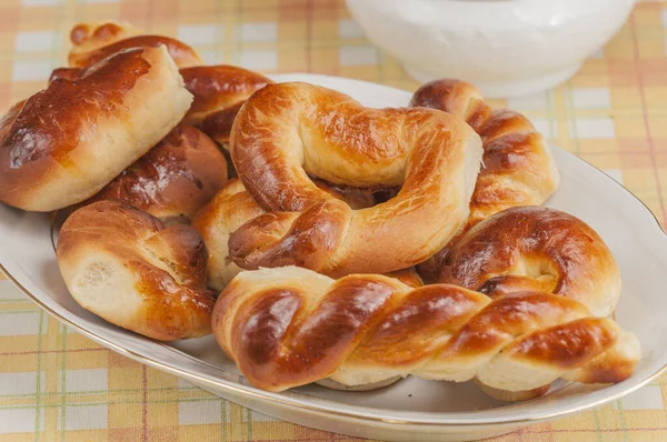 Closeup Shot Homemade Milk Bread White Platter — Stock Photo, Image