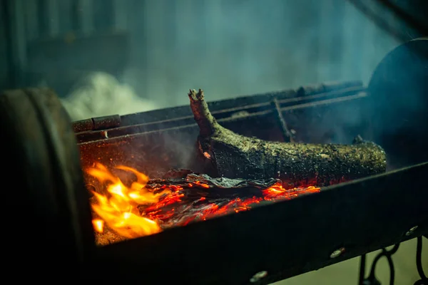 Gros Plan Bois Brûlé Flammes — Photo