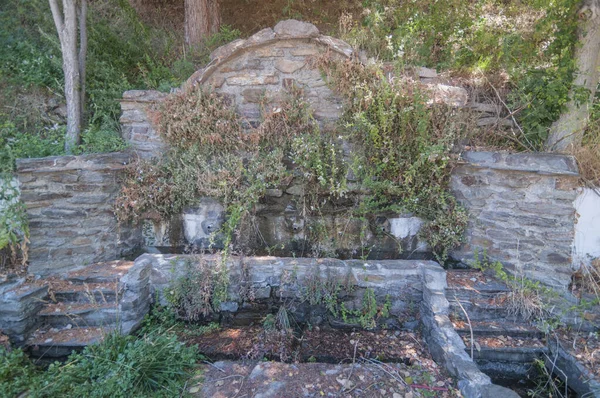 Stary Murowany Łuk Pokryty Zielenią Alpujarra Granada — Zdjęcie stockowe