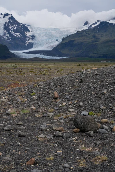 Disparo Vertical Montañas Nevadas Islandia —  Fotos de Stock