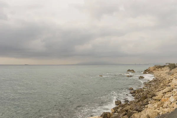 Красивый Вид Скалистый Берег Облачным Небом Малаге Испания — стоковое фото
