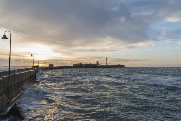 Een Prachtig Uitzicht Haven Cadiz Andalusië Spanje Tijdens Zonsondergang — Stockfoto