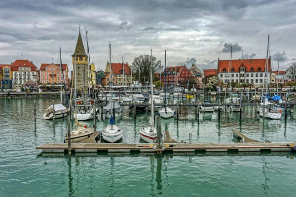 Prachtige Huizen Geparkeerde Boten Lindau Duitsland — Stockfoto