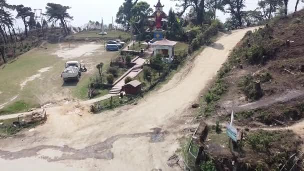 印度北孟加拉邦Lolegaon修道院的立佛雕像 — 图库视频影像