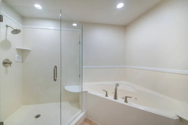 Minimalistic Bathroom Interior Design White Color Bathtub Cabin — Stock Photo, Image