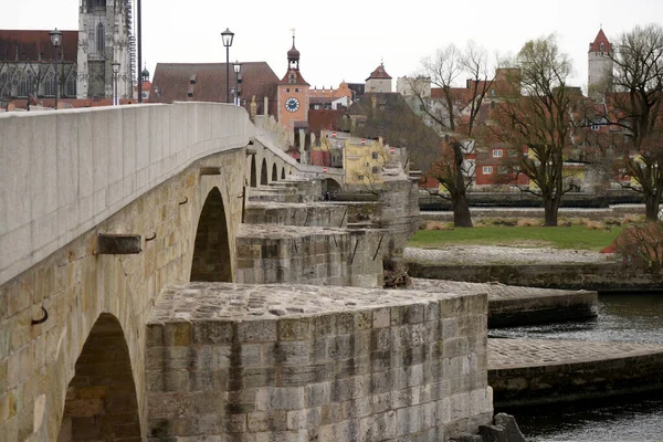Schöne Aufnahme Einer Alten Steinbrücke Regensburg — Stockfoto