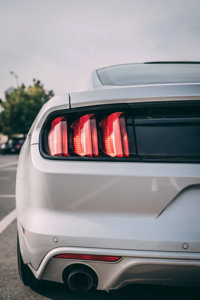 Emirados Arab Unidos Jul 2019 Luz Traseira Carro Esporte Estacionamento — Fotografia de Stock