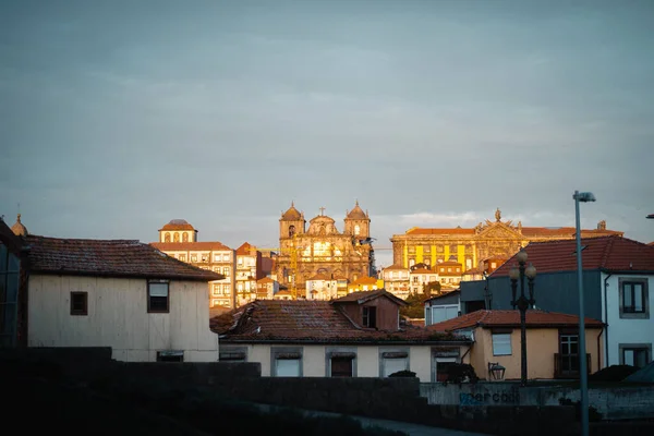 Edifícios Catedral Sob Nuvens Porto Portugal — Fotografia de Stock