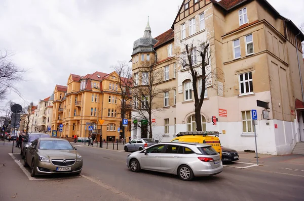 Pozan Poland Mar 2019 Parked Cars Driving Road Hostel Small — Φωτογραφία Αρχείου