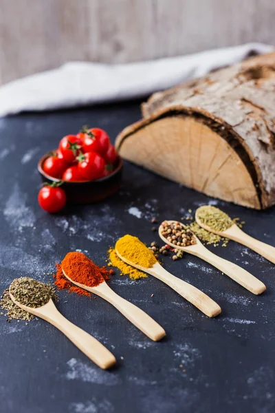 Wooden Spoons Spices Paprika Basilic Pepper Thyme Cherry Tomatoes — Φωτογραφία Αρχείου