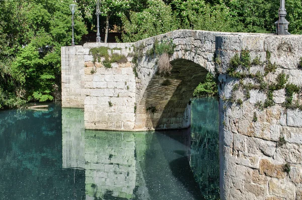 Uma Antiga Passarela Romana Puentecillas Cidade Palencia Sobre Rio Carrion — Fotografia de Stock