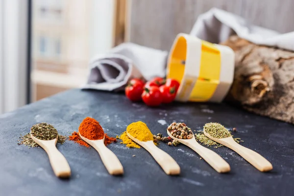 Wooden Spoons Spices Paprika Basilic Pepper Thyme Cherry Tomatoes — Φωτογραφία Αρχείου
