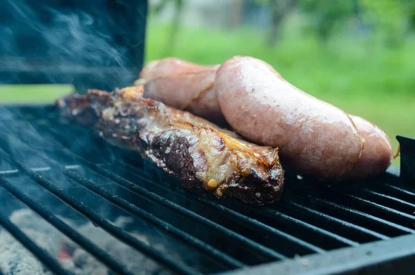 Closeup Shot Traditional Argentinian Asado Sausages Meat Cooking Grill Street — Zdjęcie stockowe