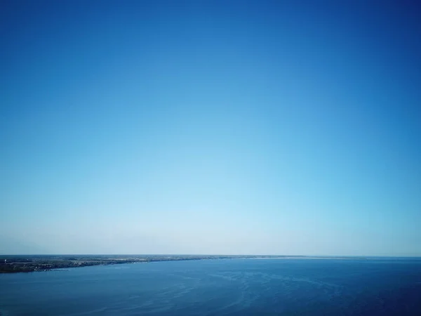 Una Hermosa Vista Del Horizonte Del Cielo Océano Azul Día — Foto de Stock