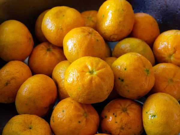 Primer Plano Una Pila Mandarinas Frescas — Foto de Stock