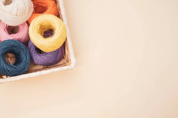 Colorful Thread Rolls Box Isolated Beige Background — Stock Photo, Image