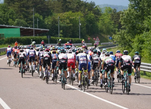Rovereto Włochy Maja 2021 Giro Italia Etap Pierwsze Metry Pelotonu — Zdjęcie stockowe