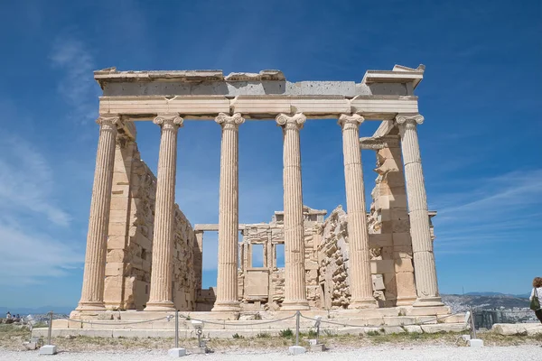 アクロポリス アテネ ギリシャのCaryatids像と勃起の寺院 — ストック写真
