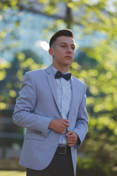 Vertical Shot Handsome Bosnian Caucasian Man Suit Bow Tie Posing — Fotografia de Stock