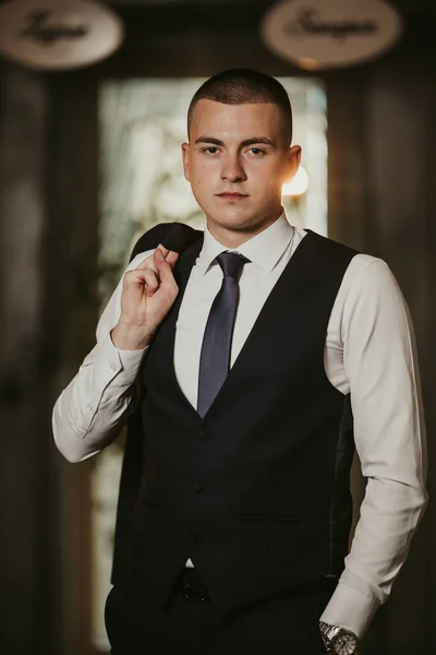 Vertical Shot Handsome Caucasian Male Suit — Photo