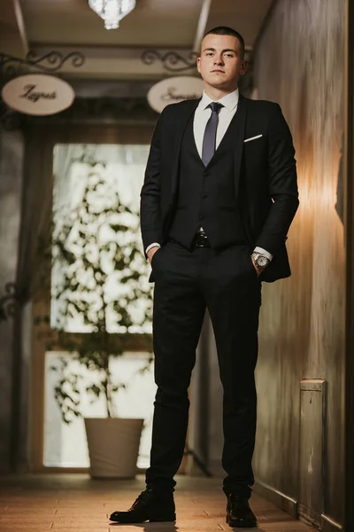 Vertical Shot Young Attractive Male Formal Suit Posing — Photo