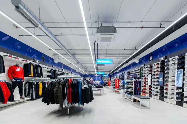 Tuzla Bósnia Herzegovina Novembro 2019 Tiro Loja Roupas Esportivas Shopping — Fotografia de Stock