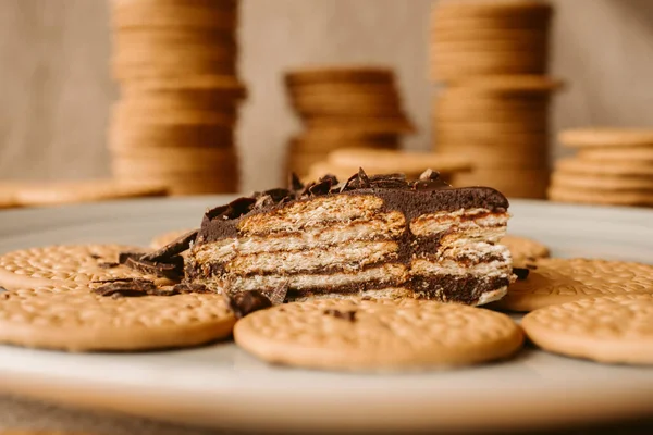 Pezzo Cioccolato Fatto Casa Torta Biscotto Deliziosa Torta Sfondo Biscotto — Foto Stock