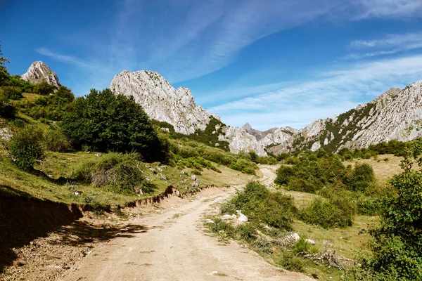 Une Vue Panoramique Sur Paysage Montagneux Sentier Riano Léon Espagne — Photo