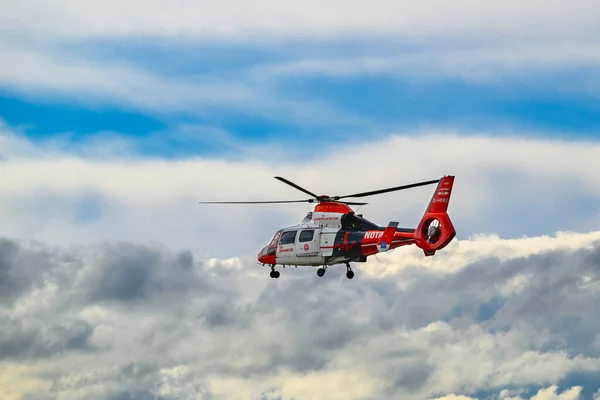 Sangerhausen Germany May 2021 View Rescue Helicopter Taking Cloudy Sky — Stock Photo, Image