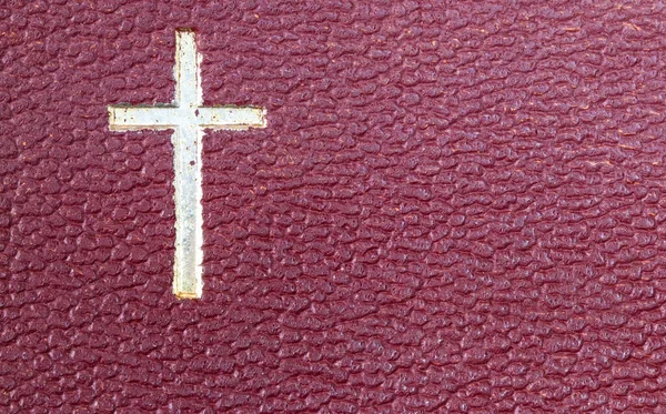 Closeup Shot Christian Cross Book Cover — Stock Photo, Image