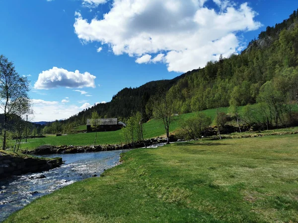 Gyönyörű Táj Híres Tvindefossen Vízesés Norvégiában — Stock Fotó