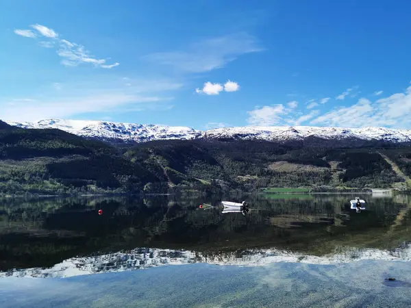 Uma Bela Paisagem Lago Vangsvatnet Noruega — Fotografia de Stock