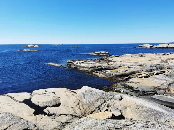 Uma Foto Cênica Mar Cercado Por Montanhas Pedra Verdens Ende — Fotografia de Stock