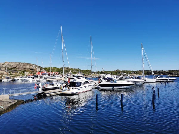 Uma Foto Panorâmica Mar Porto Cheio Barcos Verdens Ende Noruega — Fotografia de Stock