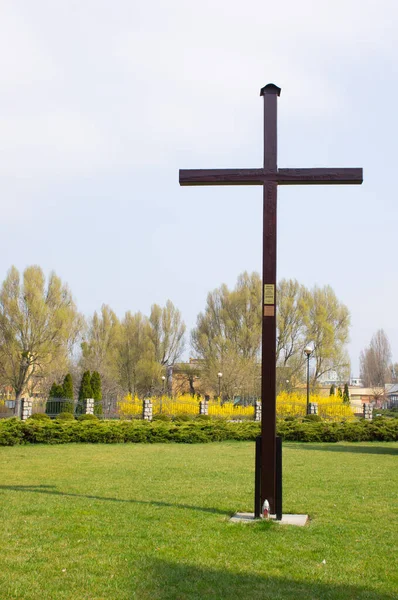 Polen März 2014 Religiöses Kreuz Einem Park Frühling — Stockfoto