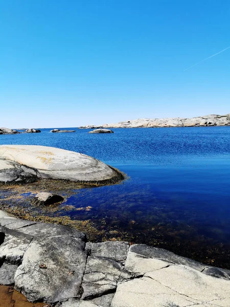 Norveç Verden Ende Taş Dağlarla Çevrili Bir Denizin Manzaralı Bir — Stok fotoğraf