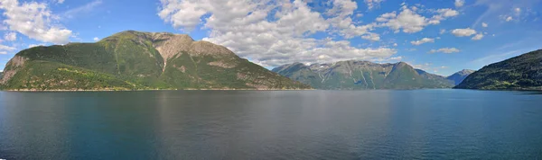 挪威危险峡湾景观全景 斯堪的纳维亚半岛 — 图库照片
