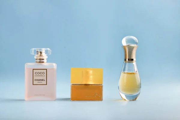 Paris Francja Maja 2021 Coco Chanel Mademoiselle Dior Shiseido Zen — Zdjęcie stockowe