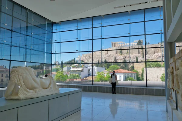 Atenas Grecia Mayo 2021 Las Cariátidas Estatuas Hermosas Niñas Del —  Fotos de Stock