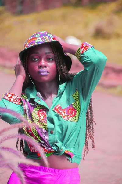 Kampala Uganda Maj 2021 Den Vackra Afroamerikanska Brun Flicka Med — Stockfoto