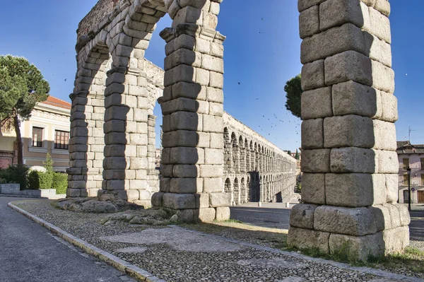 Ландшафт Акведука Сеговії Оточений Будівлями Іспанії — стокове фото