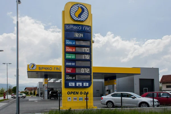 Brcko Bosnia Herzegovina Mayo 2017 Inyección Diurna Gasolinera Bosnia Herzegovina — Foto de Stock