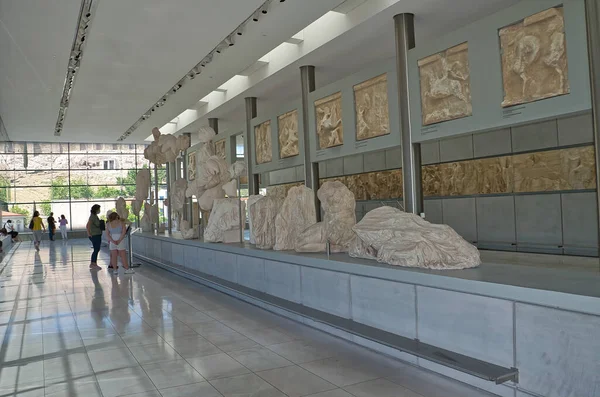 Atenas Grecia Mayo 2021 Las Cariátidas Estatuas Hermosas Niñas Del —  Fotos de Stock