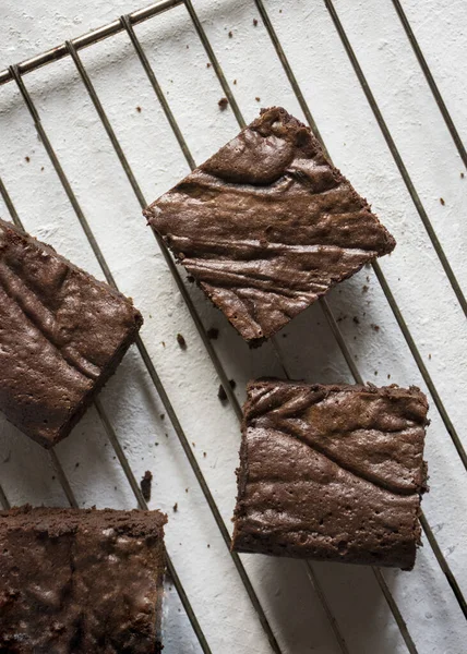 Trozos Brownies Enfriándose Rack — Foto de Stock