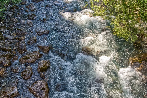 Acqua Infuria Fiume Poco Profondo Austria — Foto Stock