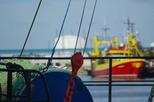 Selective Focus Shot Ships Industrial Landscape Background — Stock Photo, Image