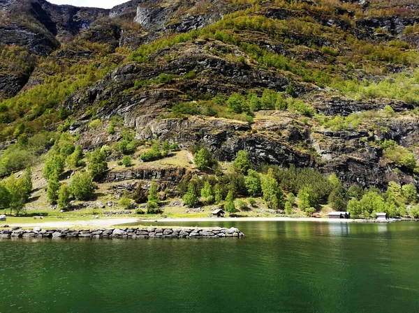 Eine Malerische Aufnahme Eines Sees Einem Dorf Flam Norwegen Umgeben — Stockfoto