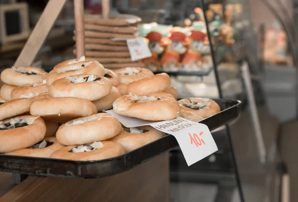 Brno República Checa Abr 2021 Pasteles Malas Hierbas Recién Horneados — Foto de Stock